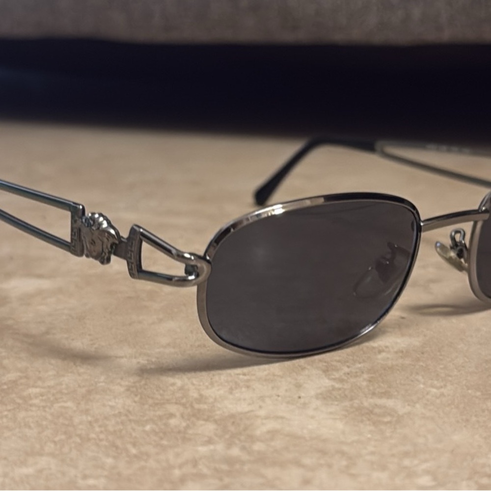 Vintage Versace sunglasses model x45 col 029